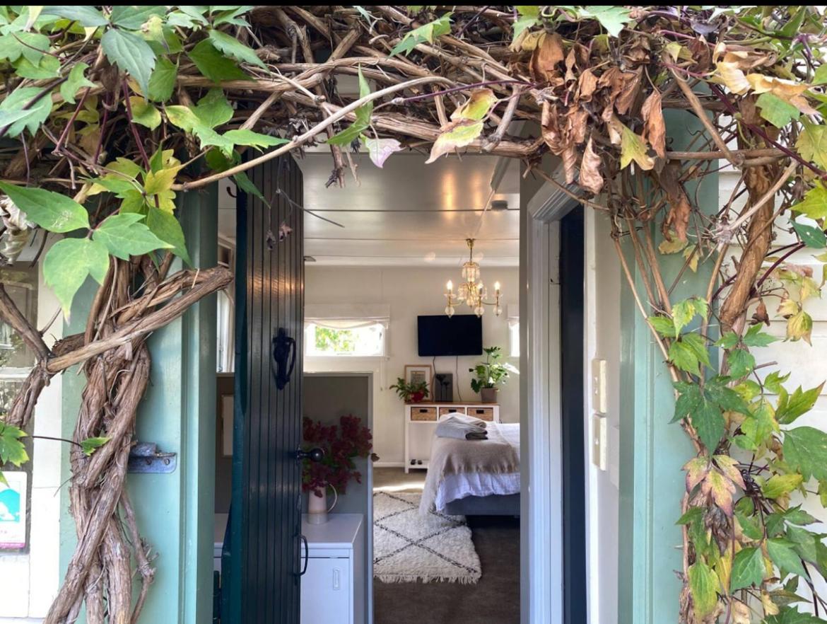Green Door Cottage Грейтаун Екстериор снимка